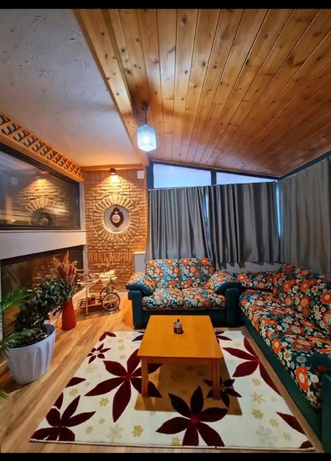 Vila Mariss Korça Szoba fotó